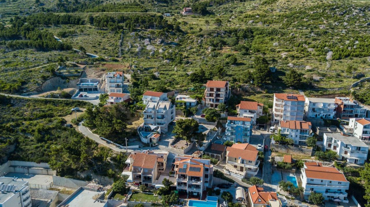 Apartments Pusic Omiš Exterior foto